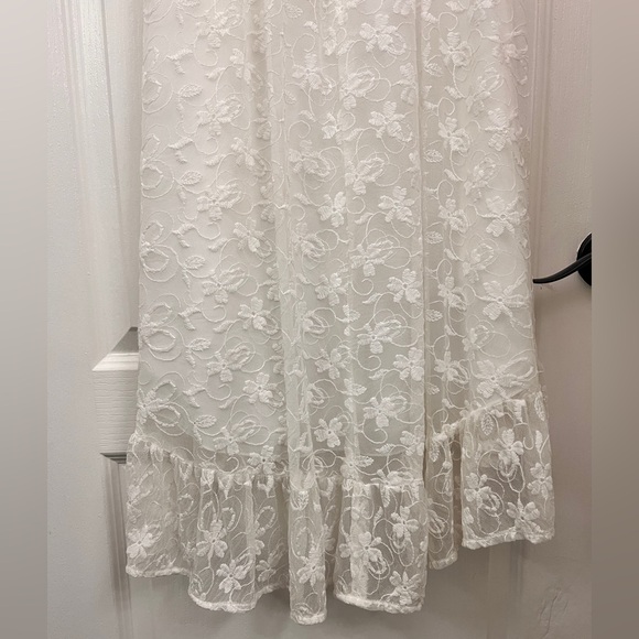 David’s Bridal White Lace Off-Shoulder Dress for Girls Size 8 - Picture 12 of 12